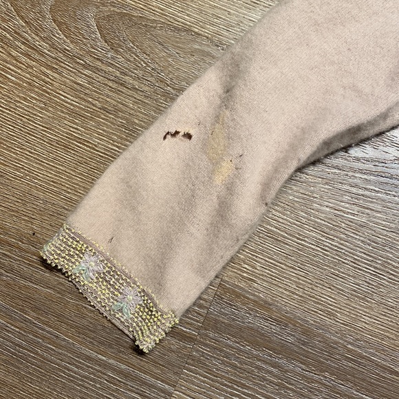 Moschino Wool Cardigan❤️ - Picture 8 of 17